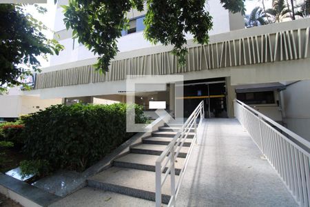 Apartamento para alugar com 67m², 2 quartos e 1 vagaFachada