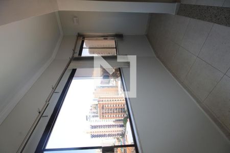 Sacada da Sala e do Quarto 1 de apartamento para alugar com 2 quartos, 67m² em Cambuí, Campinas