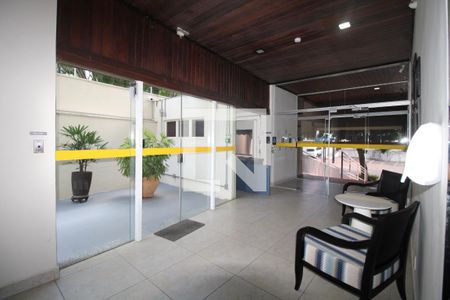 Apartamento para alugar com 67m², 2 quartos e 1 vagaHall de entrada