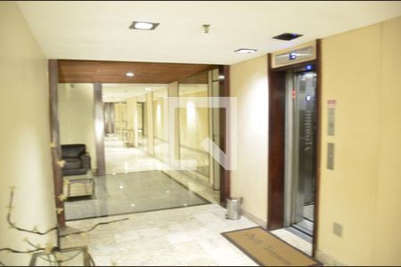 Apartamento à venda com 90m², 3 quartos e 1 vagaHall social