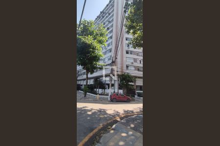 Apartamento à venda com 140m², 2 quartos e 1 vaga Apartamento à venda com 140m², 2 quartos e 1 vagaFachada