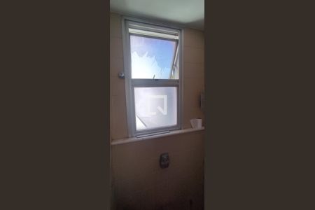 Apartamento à venda com 140m², 2 quartos e 1 vaga Apartamento à venda com 140m², 2 quartos e 1 vagaBanheiro de Serviço