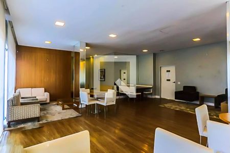 Studio à venda com 28m², 1 quarto e sem vaga Studio à venda com 28m², 1 quarto e sem vagaÁrea comum - Salão de festas