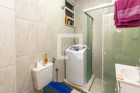 Banheiro de kitnet/studio para alugar com 1 quarto, 38m² em Copacabana, Rio de Janeiro