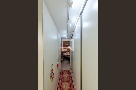 Casa de condomínio à venda com 1400m², 5 quartos e 2 vagas Casa de condomínio à venda com 1400m², 5 quartos e 2 vagasCloset da suíte 1