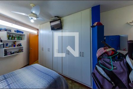 Casa de condomínio à venda com 1400m², 5 quartos e 2 vagas Casa de condomínio à venda com 1400m², 5 quartos e 2 vagasSuíte 3