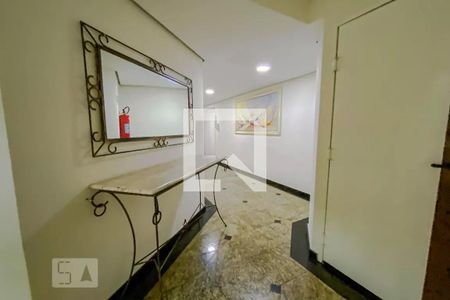 Apartamento à venda com 65m², 2 quartos e 1 vaga Apartamento à venda com 65m², 2 quartos e 1 vagaHall social