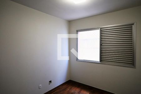 Quarto de apartamento à venda com 3 quartos, 100m² em Ipiranga, Belo Horizonte