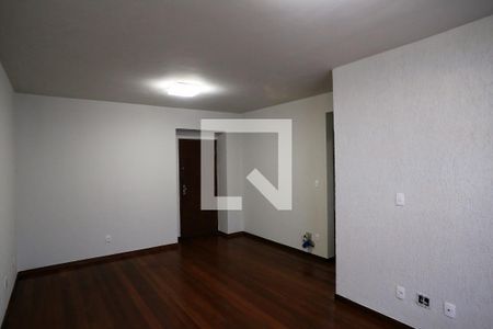 Sala de apartamento à venda com 3 quartos, 100m² em Ipiranga, Belo Horizonte
