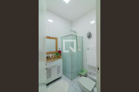 Casa à venda com 110m², 2 quartos e 1 vaga Casa à venda com 110m², 2 quartos e 1 vagaBanheiro