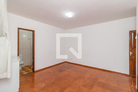 Casa à venda com 360m², 5 quartos e 6 vagasCasa 2 - Suíte