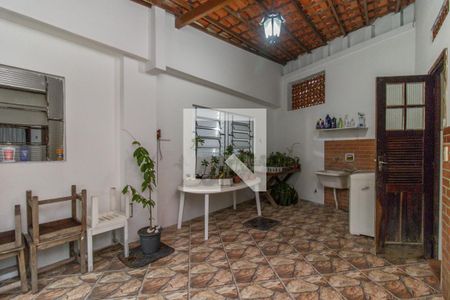 Casa à venda com 360m², 5 quartos e 6 vagasÁrea de Serviço