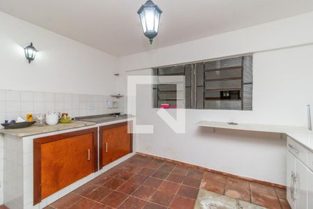 Casa à venda com 360m², 5 quartos e 6 vagasCasa 2 - Detalhe da Garagem - Cozinha