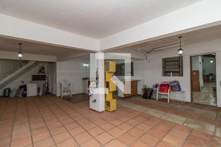 Casa à venda com 360m², 5 quartos e 6 vagasCasa 2 - Garagem