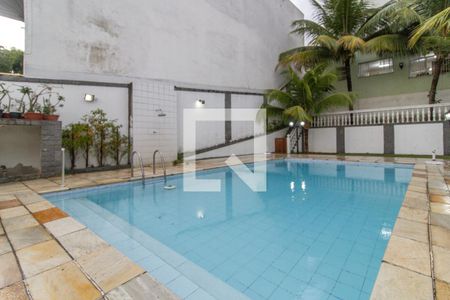 Casa à venda com 360m², 5 quartos e 6 vagasÁrea Externa - Piscina
