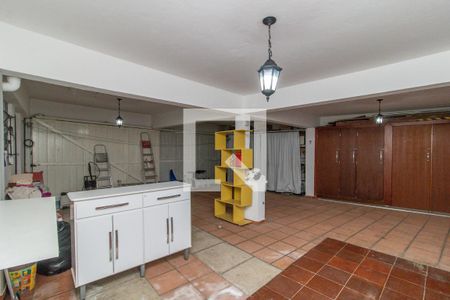Casa à venda com 360m², 5 quartos e 6 vagasCasa 2 - Garagem