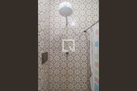 Casa à venda com 360m², 5 quartos e 6 vagasCasa 2 - Detalhe do Banheiro da Suíte