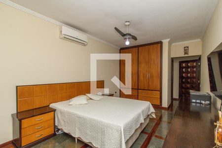 Casa à venda com 360m², 5 quartos e 6 vagasCasa 1 - Suíte