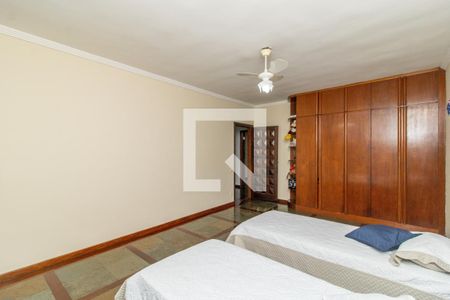 Casa à venda com 360m², 5 quartos e 6 vagasCasa 1 - Quarto 1