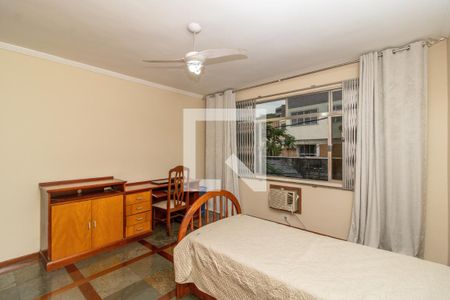 Casa à venda com 360m², 5 quartos e 6 vagasCasa 1 - Quarto 2