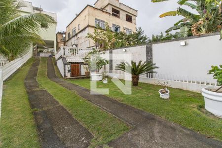 Casa à venda com 360m², 5 quartos e 6 vagasÁrea Externa - Jardim