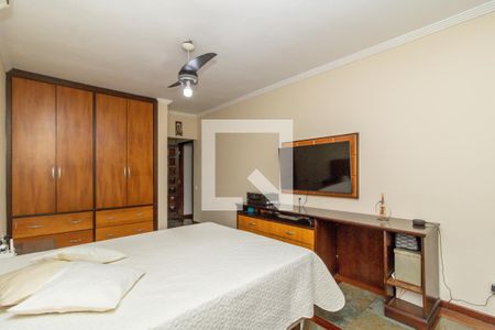 Casa à venda com 360m², 5 quartos e 6 vagasCasa 1 - Suíte