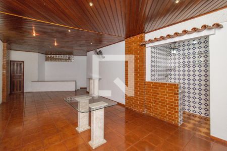 Casa à venda com 360m², 5 quartos e 6 vagasCasa 2 - Sala