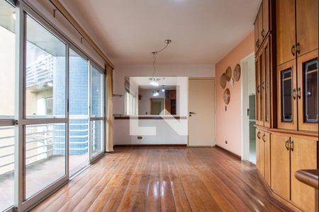 Sala de Apartamento com 2 quartos, 108m² Vila Mariana