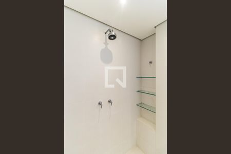 Apartamento para alugar com 140m², 3 quartos e 1 vaga Apartamento para alugar com 140m², 3 quartos e 1 vagaBanheiro da Suíte
