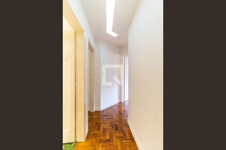 Corredor de apartamento para alugar com 3 quartos, 140m² em Higienópolis, São Paulo