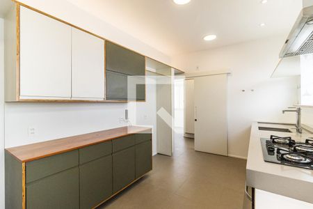 Apartamento para alugar com 140m², 3 quartos e 1 vaga Apartamento para alugar com 140m², 3 quartos e 1 vagaCozinha