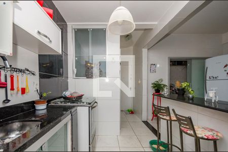 Apartamento à venda com 119m², 3 quartos e sem vagaCozinha