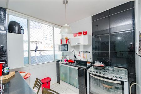 Apartamento à venda com 119m², 3 quartos e sem vagaCozinha