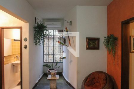 Hall de Entrada de casa à venda com 3 quartos, 286m² em Jardim Botânico, Rio de Janeiro