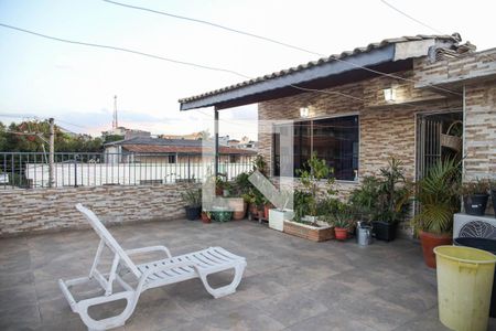 Casa à venda com 144m², 4 quartos e 1 vagaÁrea de Serviço