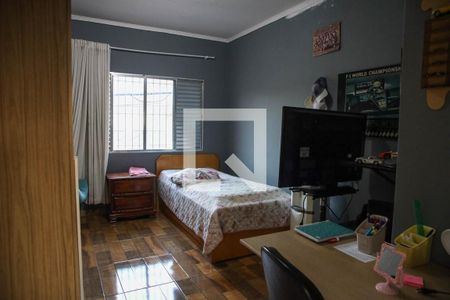 Casa à venda com 144m², 4 quartos e 1 vagaQuarto