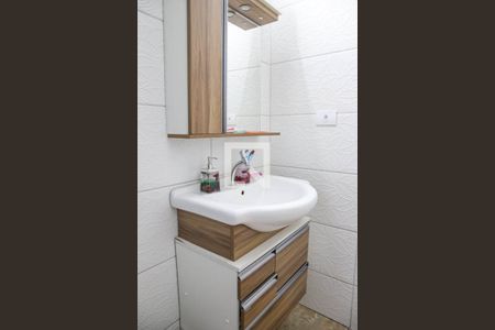 Casa à venda com 144m², 4 quartos e 1 vagaBanheiro