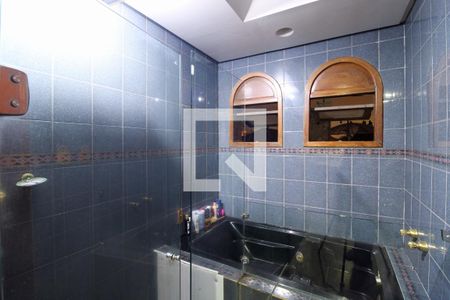 Casa à venda com 270m², 3 quartos e 6 vagasBanheiro da Suíte