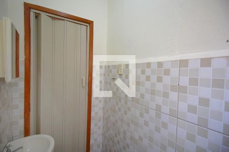Banheiro de kitnet/studio para alugar com 1 quarto, 18m² em Renascença, Belo Horizonte