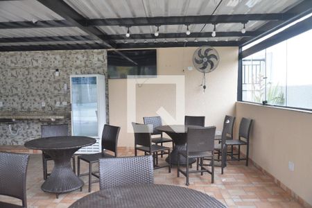 Apartamento para alugar com 64m², 3 quartos e 1 vagaÁrea comum