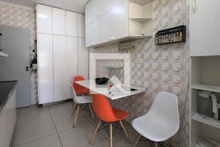 Apartamento à venda com 170m², 4 quartos e 2 vagasCozinha