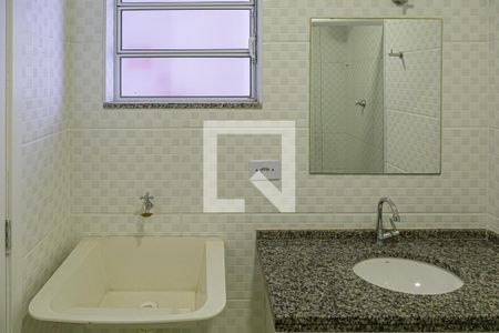 Banheiro de apartamento para alugar com 1 quarto, 31m² em Centro, São Paulo
