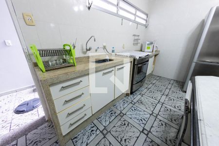 Casa à venda com 108m², 2 quartos e 2 vagasCozinha