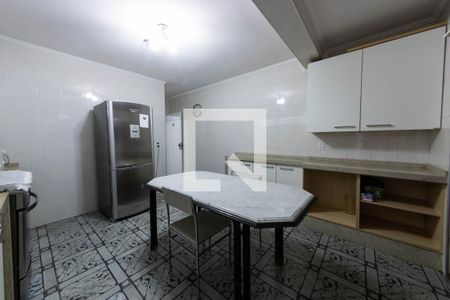 Casa à venda com 108m², 2 quartos e 2 vagasCozinha