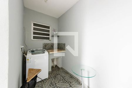 Casa à venda com 108m², 2 quartos e 2 vagasÁrea de Serviço