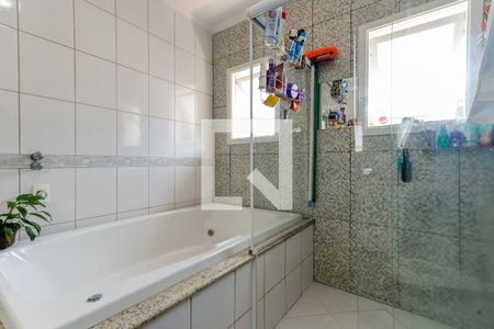 Casa de condomínio à venda com 600m², 6 quartos e 5 vagas Casa de condomínio à venda com 600m², 6 quartos e 5 vagasBanheiro da Suíte 1