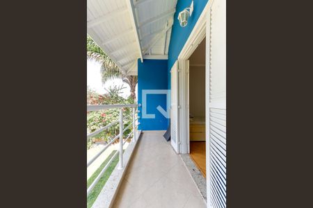 Casa de condomínio à venda com 600m², 6 quartos e 5 vagas Casa de condomínio à venda com 600m², 6 quartos e 5 vagasSacada Quarto 5