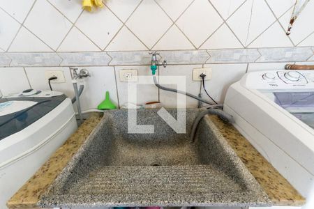 Casa de condomínio à venda com 600m², 6 quartos e 5 vagas Casa de condomínio à venda com 600m², 6 quartos e 5 vagasÁrea de Serviço