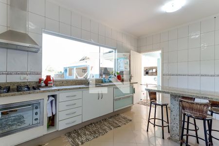 Casa de condomínio à venda com 600m², 6 quartos e 5 vagas Casa de condomínio à venda com 600m², 6 quartos e 5 vagasCozinha