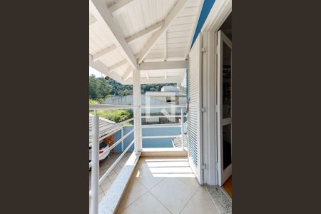 Casa de condomínio à venda com 600m², 6 quartos e 5 vagas Casa de condomínio à venda com 600m², 6 quartos e 5 vagasSacada Suíte 2